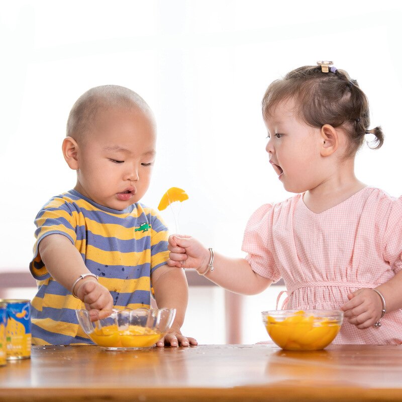 Yellow Peach Juice Supplier - Pear Juice in Box Packaging