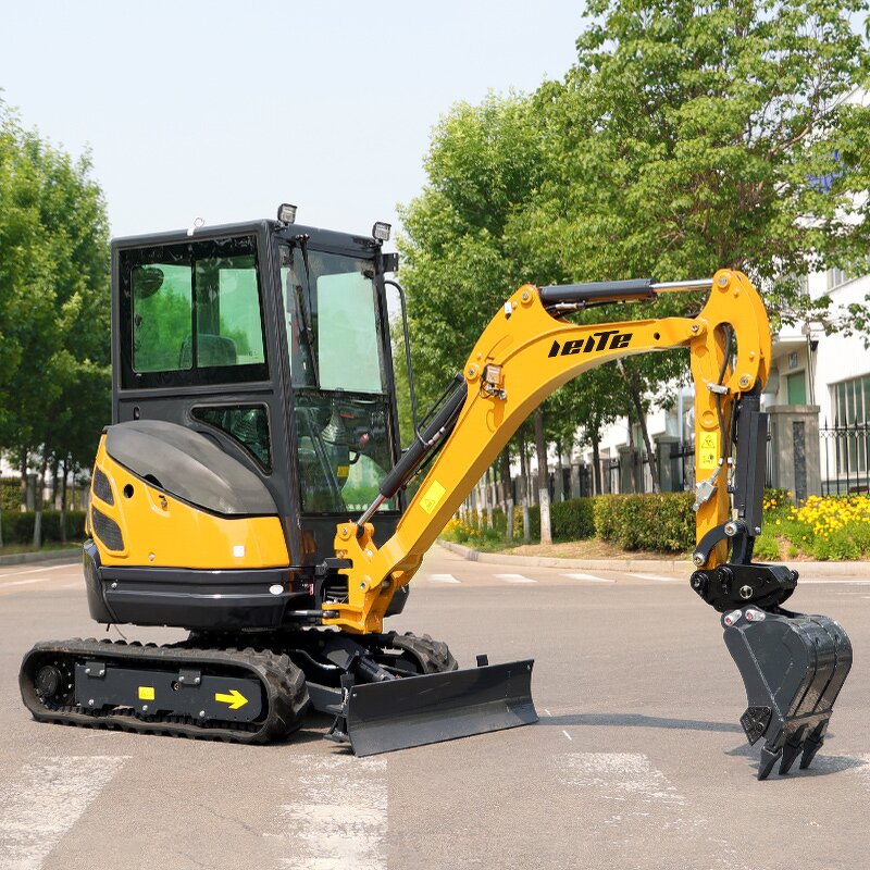 Mini Excavator Factory - 2.6 Ton Kubota Engine Crawler Digger