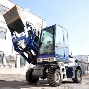 Self Loading Mixer Truck Manufacturer - Automatic Feeding Howo Truck