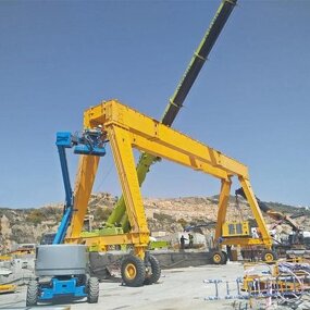 Rubber Tire Gantry Crane Supplier - 20 Ton Electric Control Construction