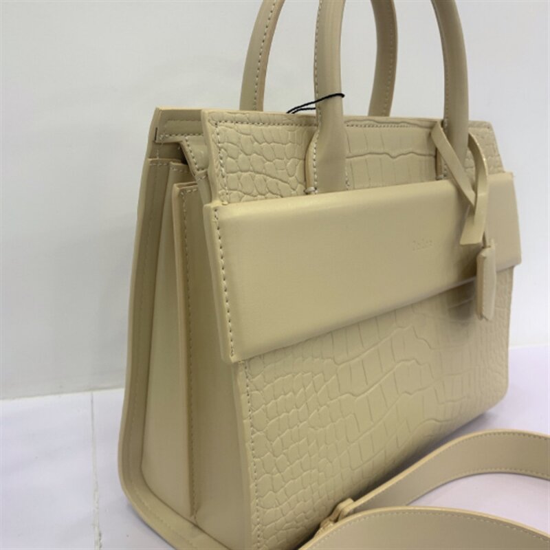 Men's Crossbody Bag Manufacturer - OEM/ODM Large Capacity Soft Leather Chest Bag