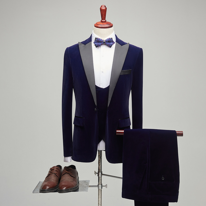 Men's Suit Manufacturer - OEM Custom Printed Black White Stripe Performance Suit