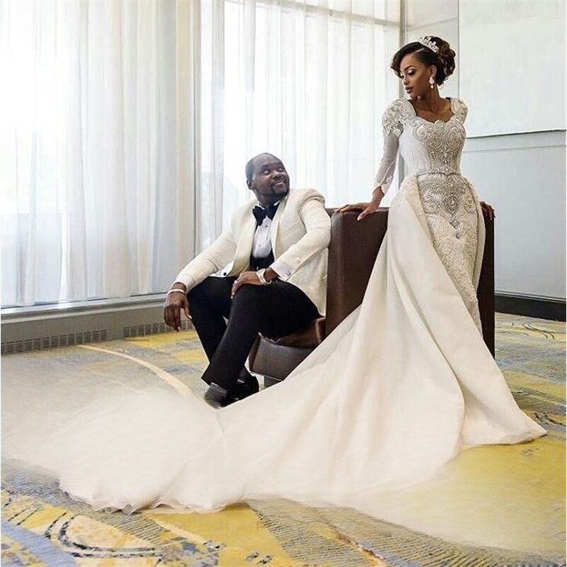 Plus Size Wedding Dress Manufacturer - OEM Custom Lace Vintage Long Sleeve Gown