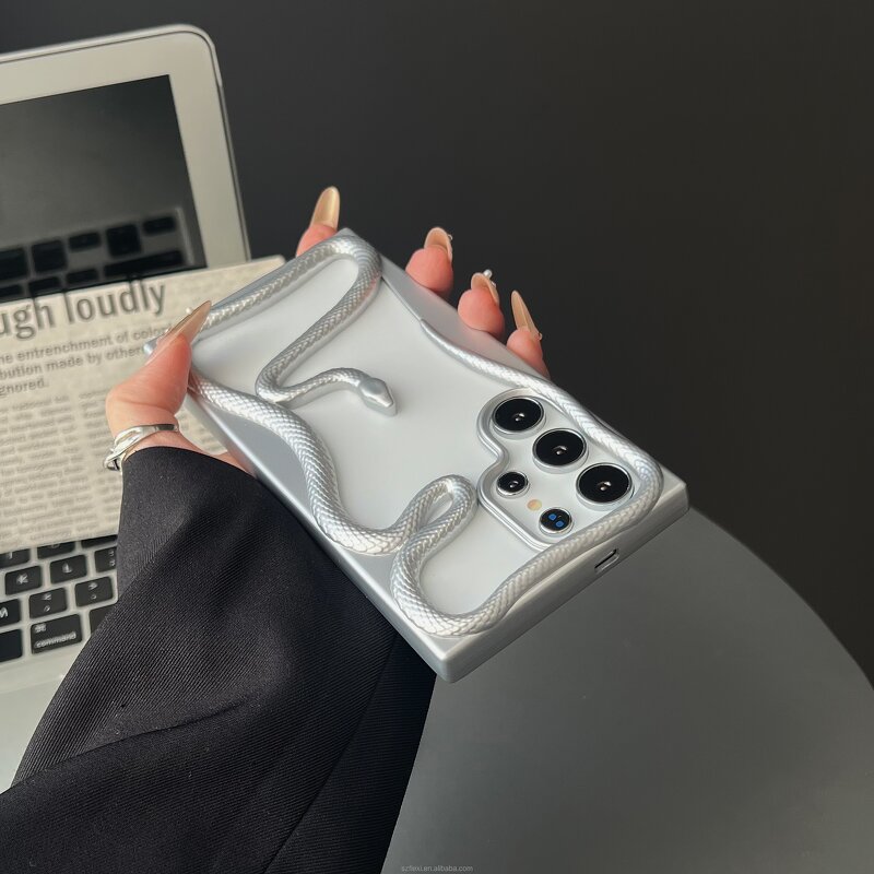 Phone Case Manufacturer - OEM/ODM Fashion 3D Snake Pattern Plating Hollow