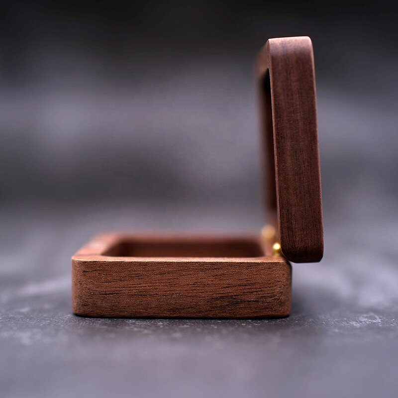Ring Box Manufacturer - OEM Custom Engrave Logo Luxury Walnut Slim