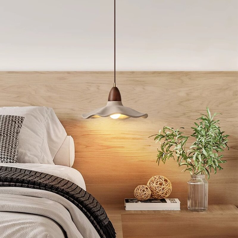 Retro Chandelier Supplier - Single-Head Cream Vintage Lotus