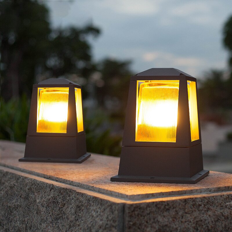 Solar Garden Lamp Supplier - IP65 Brass Aluminum 3000K
