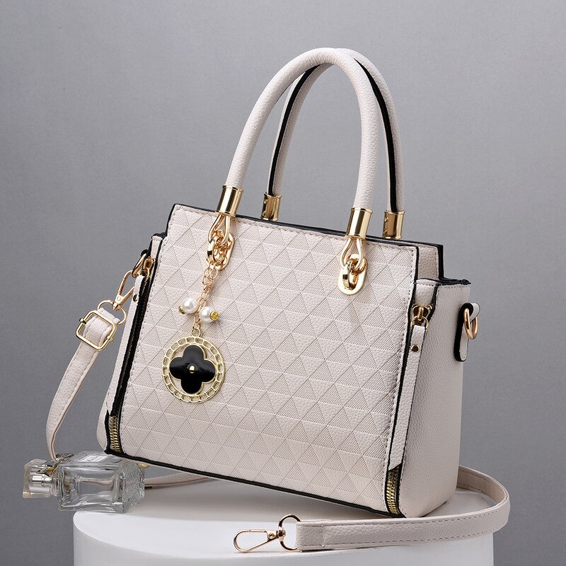 Shoulder Bag Factory - OEM/ODM Custom Wholesale Large Capacity Quilted Handbag