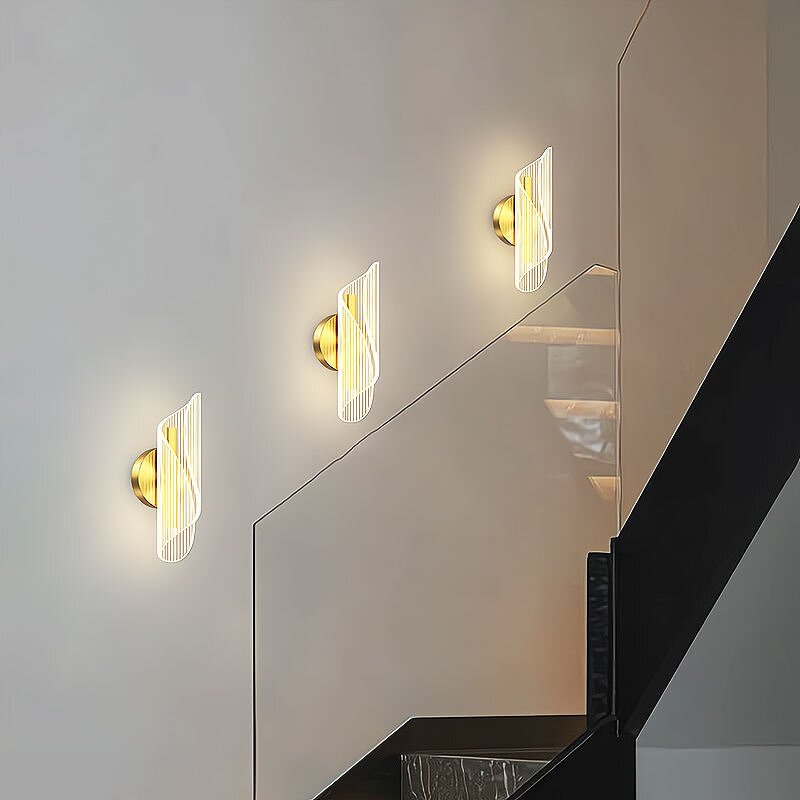 Acrylic Wall Lamp Manufacturer - OEM Modern Creative Metal Transparent Streamer