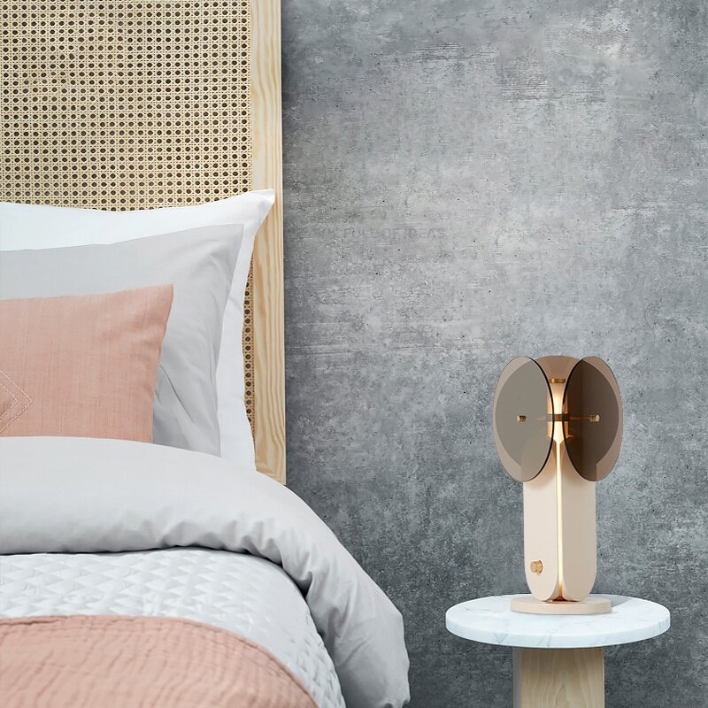 Glass Table Lamp Manufacturer - OEM Bedside Desk Minimalist Post Modern Vertical