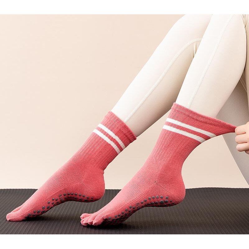 Yoga Grip Socks Manufacturer - OEM High Quality Ladies Non Slip Knitted Silicone Fitness