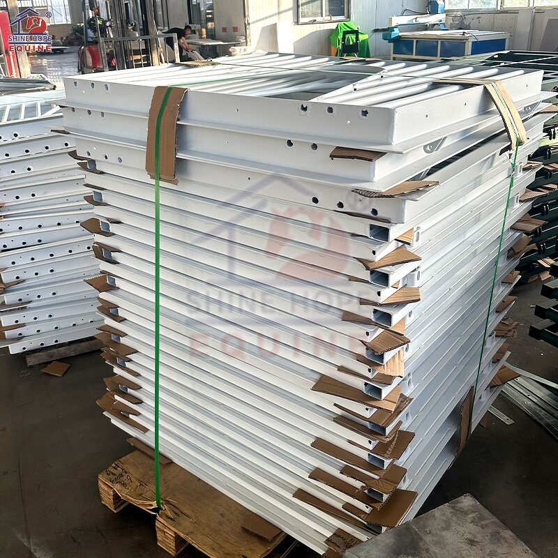 Horse Barn Window Manufacturer - OEM Durable Powder-Coated Steel Frame Stall Window