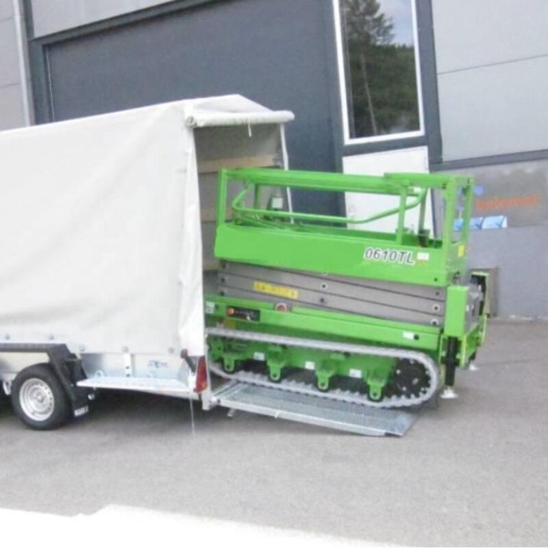 Mini Crawler Scissor Lift Factory - OEM 230KG Electric Self Propelled for Narrow Building