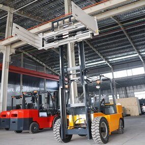 Counterbalance Forklifts Manufacturer - OEM Powered Attachment Crown 10 New Montacargas