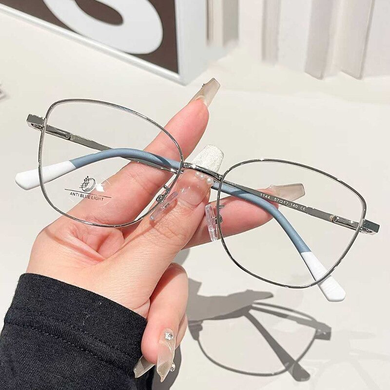 Myopia Glasses Manufacturer - OEM Custom Metal Frame Anti-UV Blue Rays