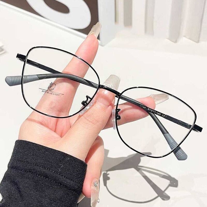 Myopia Glasses Manufacturer - OEM Custom Metal Frame Anti-UV Blue Rays