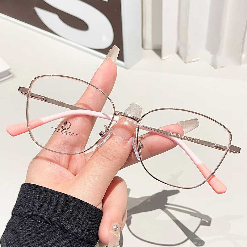 Myopia Glasses Manufacturer - OEM Custom Metal Frame Anti-UV Blue Rays