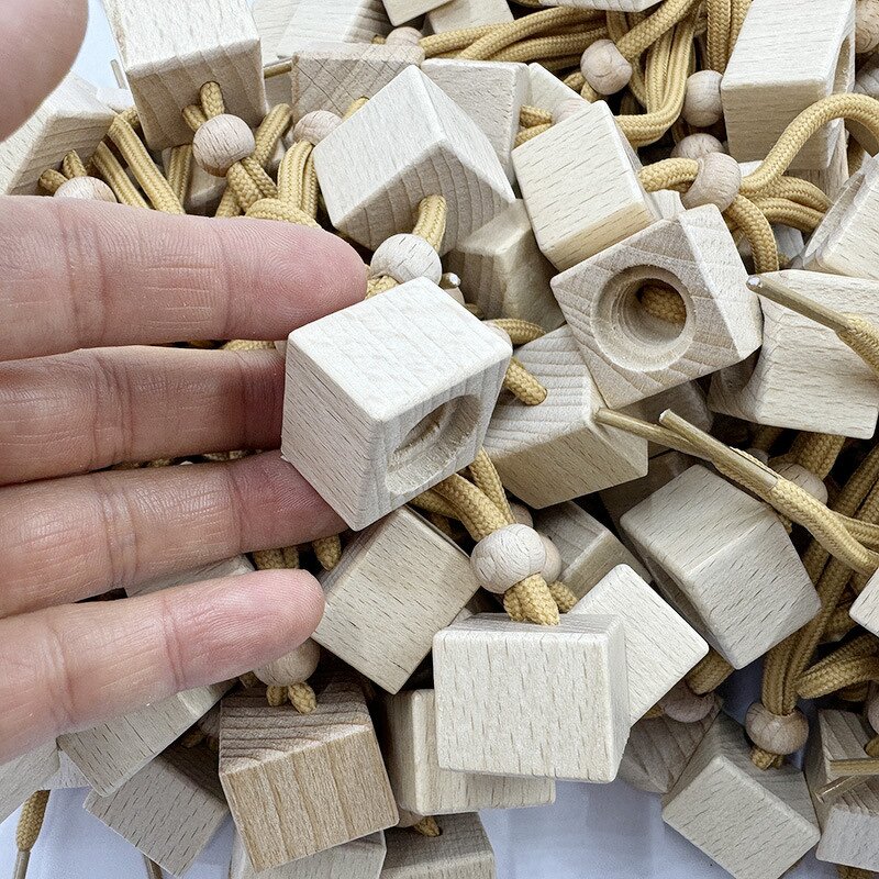 Custom Logo Wooden Cap for Car Diffuser Manufacturer - OEM Perfume Bottles Pendant 8ml