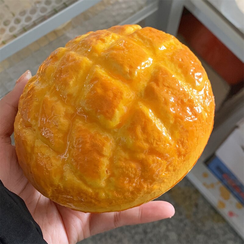 Bread Model Factory - OEM Custom Pineapple Bun Bolo Bao Display