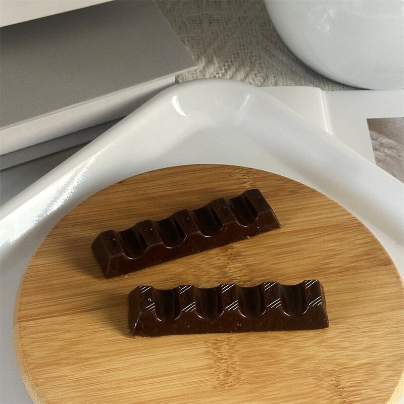 Chocolate Model Factory - OEM Custom Kinder Vanilla Bean Square