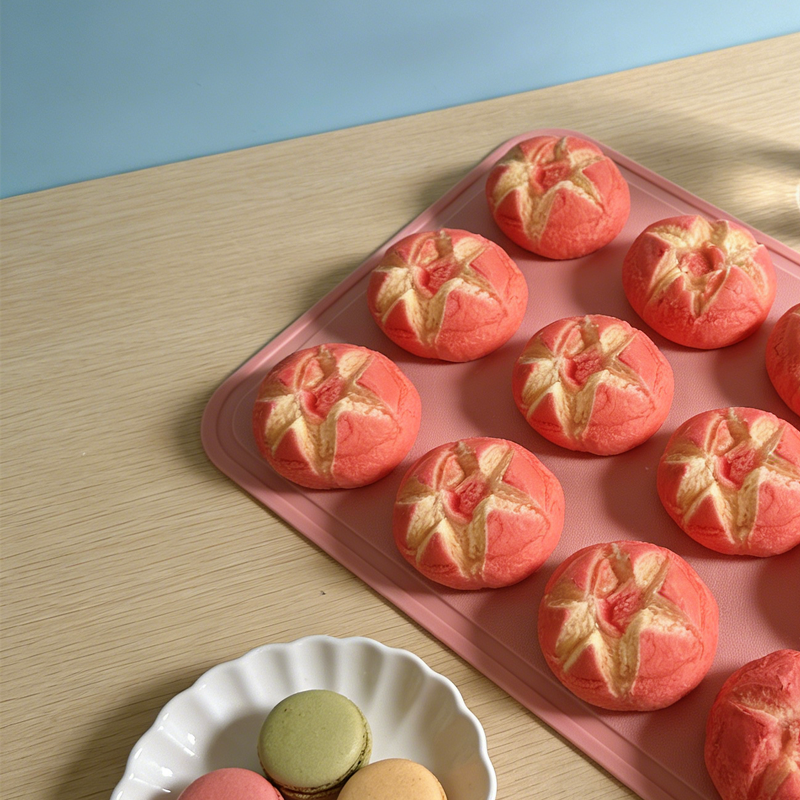 Croissant Model Factory - OEM Cute Plastic Baking Teaching Tool