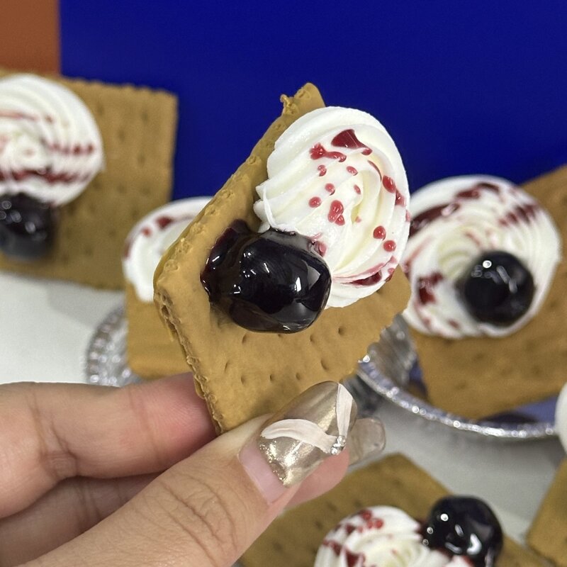 Cookie Model Factory - OEM Custom Simulated Blueberry Jam Dessert