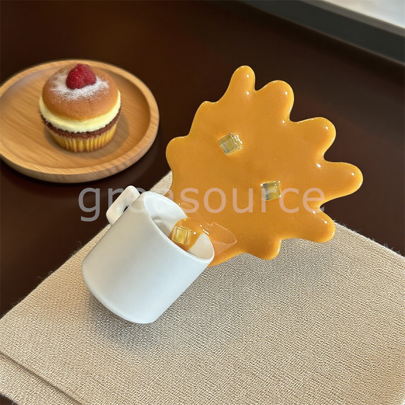 Phone Holder Manufacturer - OEM Custom Milk Tea Coffee Overturning Prank