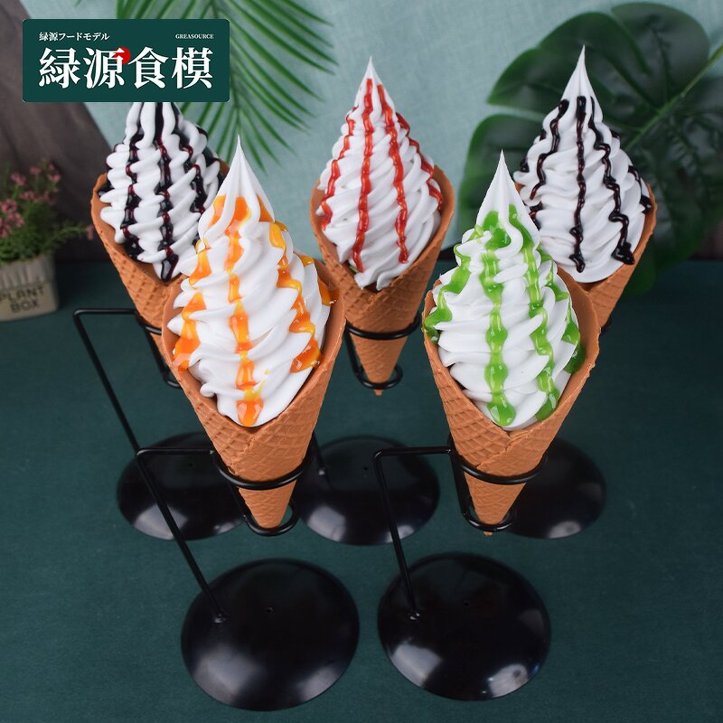 Strawberry Slice Model Manufacturer - OEM Custom PVC Realistic Kiwifruit