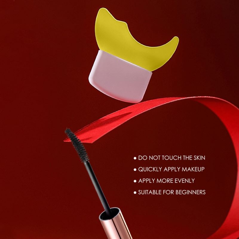 O.TWO.O Eyelash Auxiliary Thrush Tool Guard False Eyelashes Baffle Comb Cosmetic Plastic Brush Curler