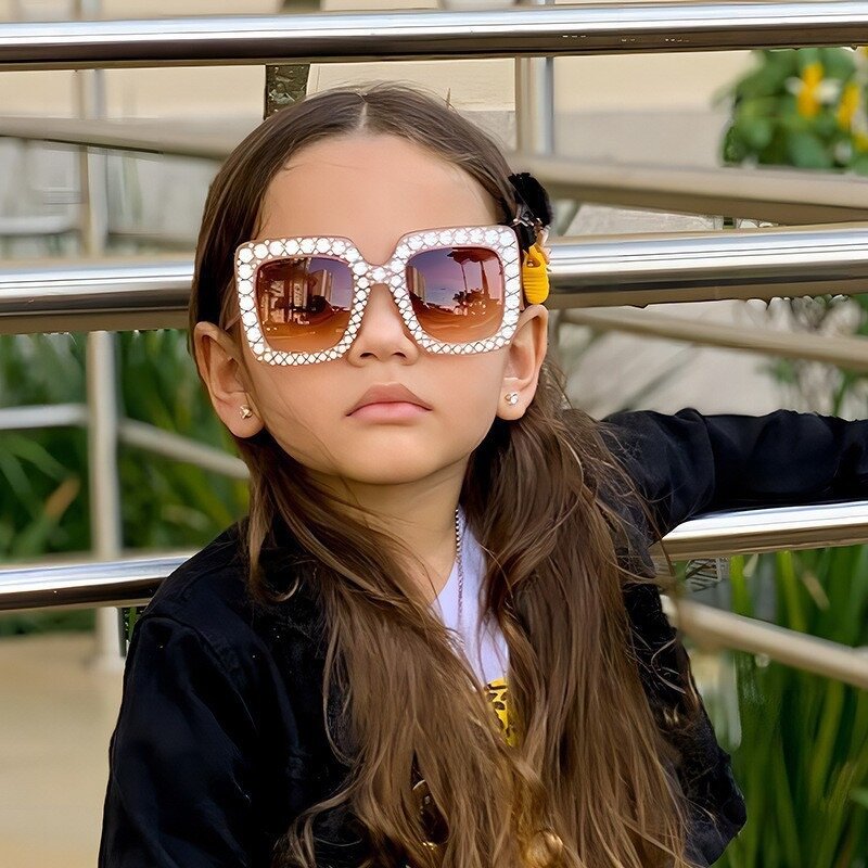 Kids Sunglasses Manufacturer - OEM Heart Rhinestone Love Eyewear