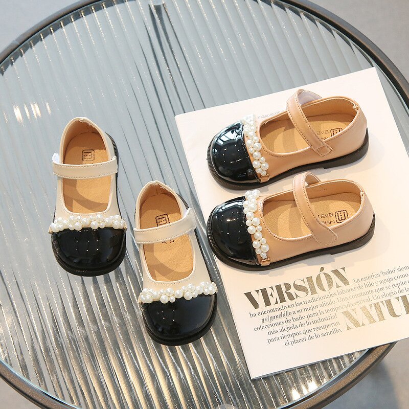 Girls Sandals Manufacturer - OEM Korean Pointed Flat Sandals