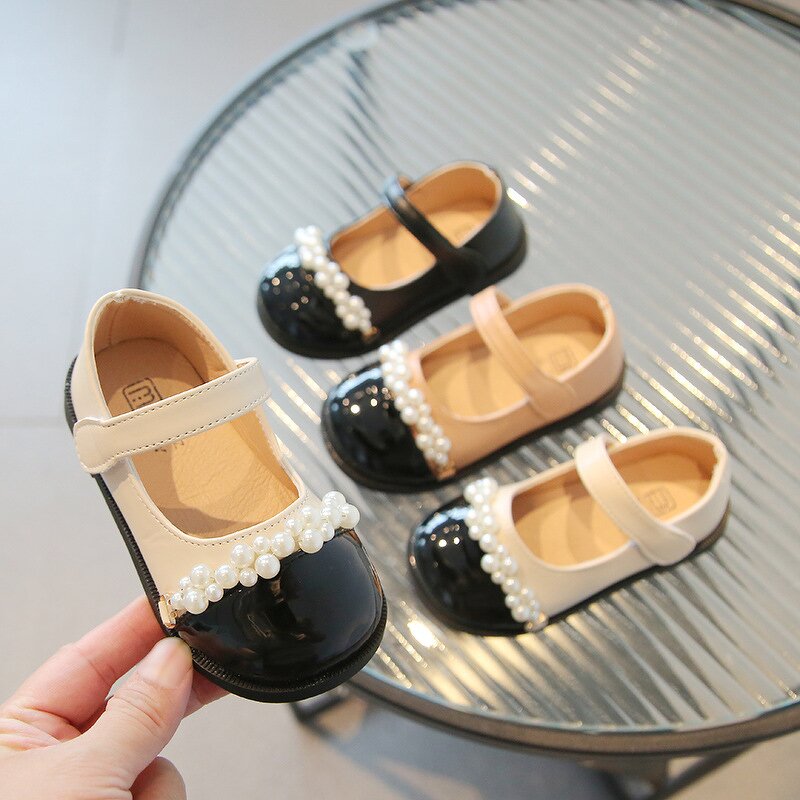 Girls Sandals Manufacturer - OEM Korean Pointed Flat Sandals