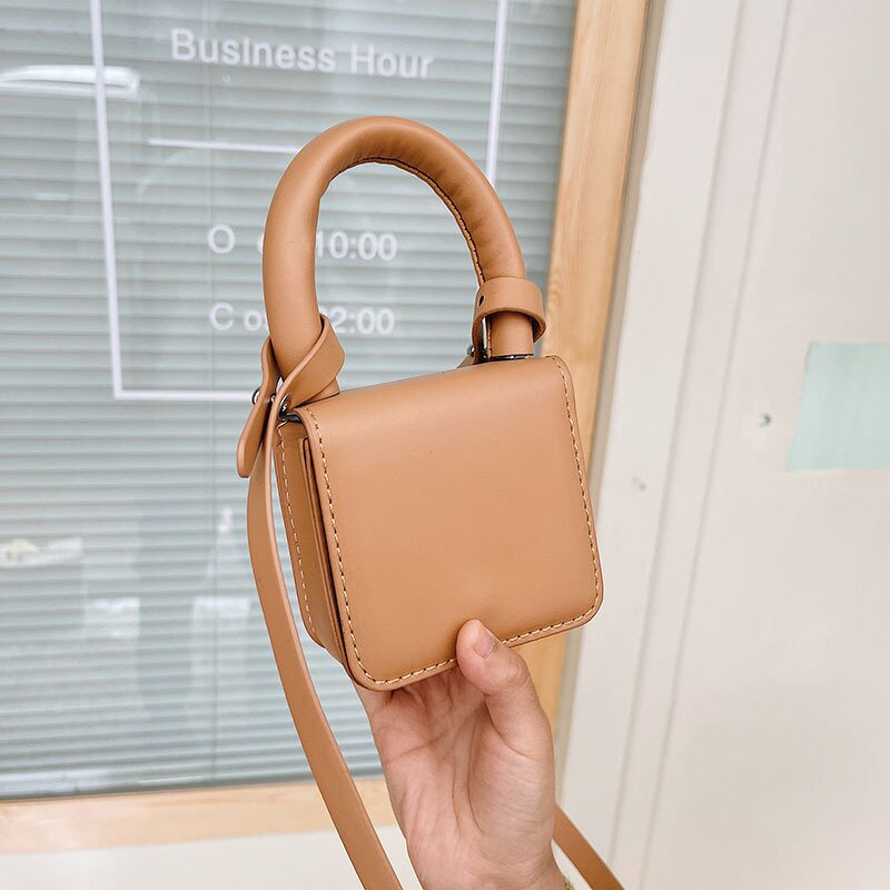 Crossbody Bag Supplier - OEM Peach Heart Chain Bag