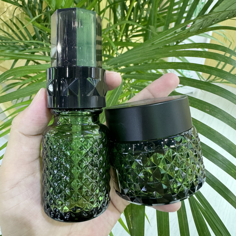 Essence Pump Bottle Factory - Diamond Shape PET for Skin Care