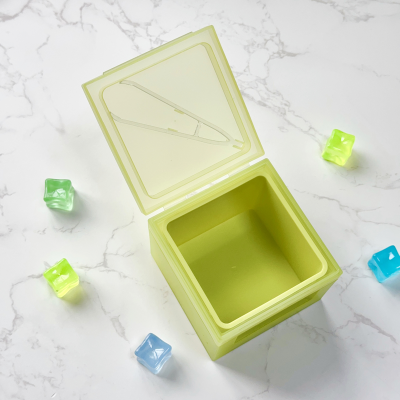 Body Lotion Jar Factory - Candy Color Square PP with Tweezers