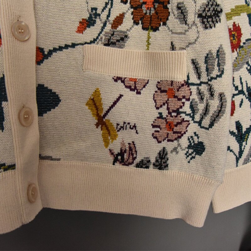 Knitted Sweater Supplier - OEM Custom Jacquard Wool V Neck Thin