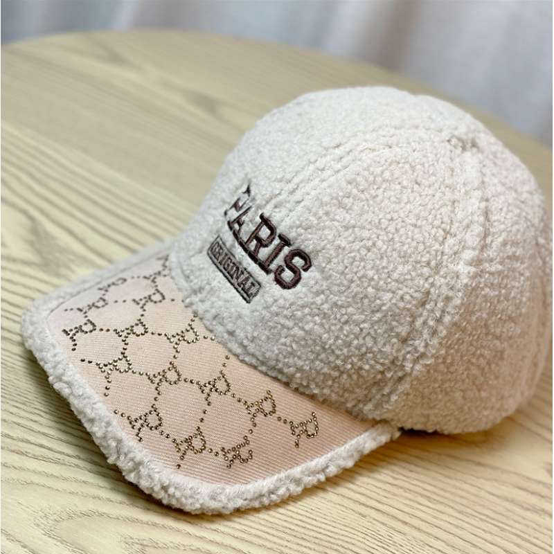 Baseball Cap Supplier - OEM Custom Lamb Wool Vintage Duckbill Fashion