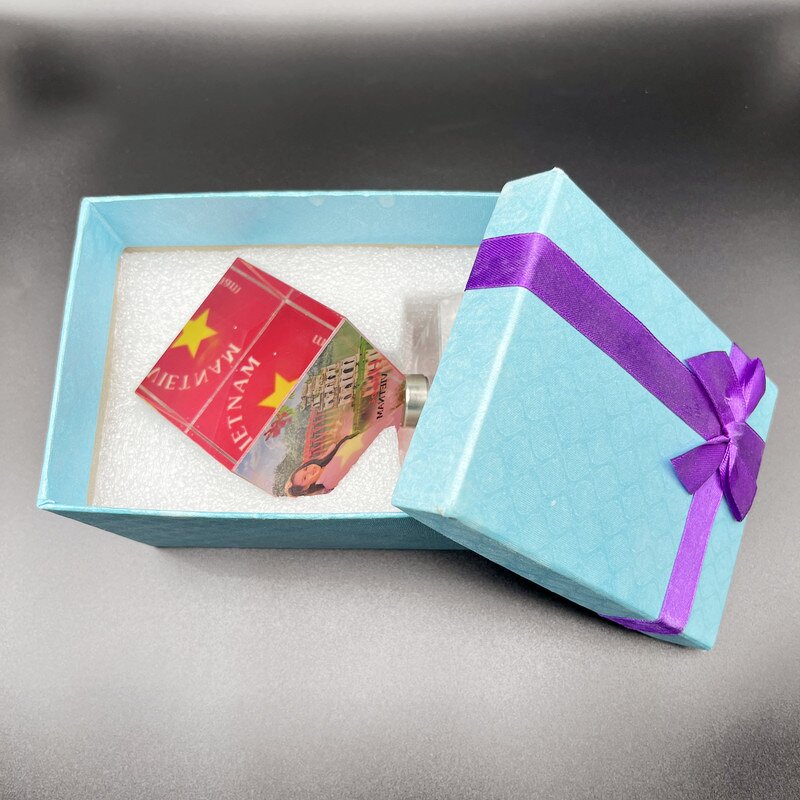 Crystal Photo Frame Manufacturer - OEM Wholesale 60mm Rotating Glass Cube