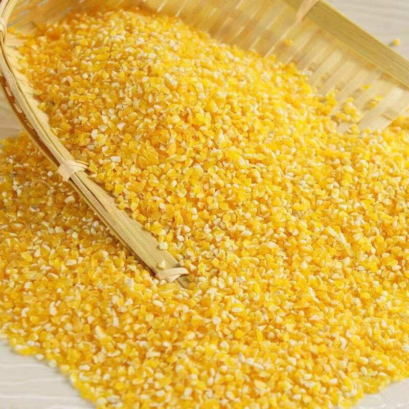 Customize OEM ODM Package High Quality Whole Grain Corn Poultry Birds Feed for Sale 25kg Bag Cracked Corn  Maize Polenta