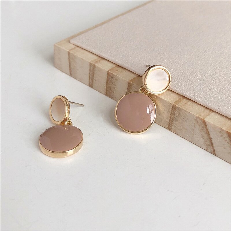 Honeycomb Earrings Manufacturer - Design Oval Fashion Shell Beads Titanium Steel Real Gold Button