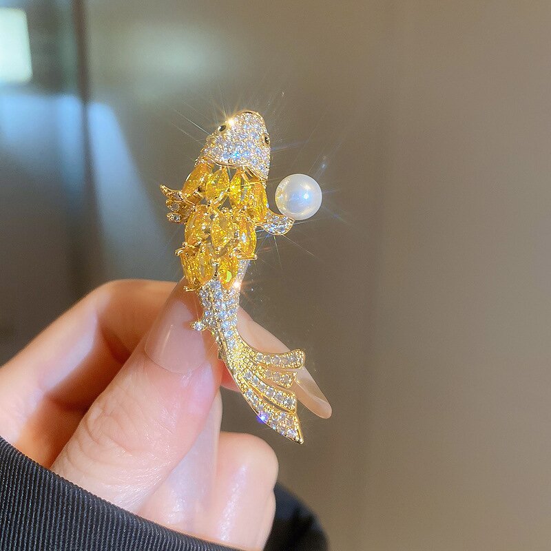 Letter Brooch Factory - Real Gold Electroplating Diamond-Set French Luxury Senior Feeling Pin