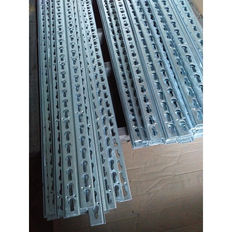 Horse Jump Supplies Manufacturer - Stainless Steel Metal Keyhole Tracks for Horse Show Jumping