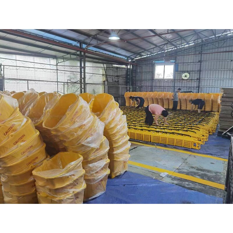 Wringer Trolley Factory - OEM/ODM Custom Factory Wholesale Hotel Wringer Trolley with 20L-36L PP Plastic Mop Buckets