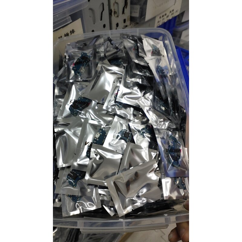 Charging Port Connector Board Speaker Power Fingerprint Sensor Manufacturer - Middle Frame Back Glass Camera Flex Cable Bar