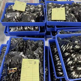 Mobile Phone Spare Parts Manufacturer - Wholesale for samsung Camera Lens Charging Port Sim Card Rotation Back Cover