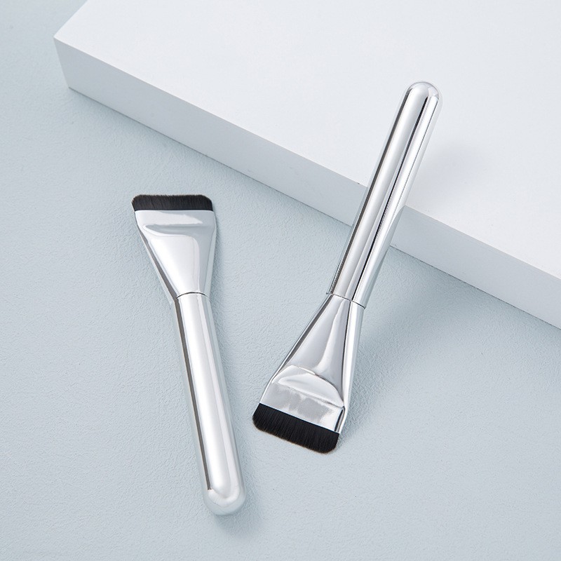 Flat Head Foundation Makeup Brush with Comfortable Handle for Face for Facial Mask Application