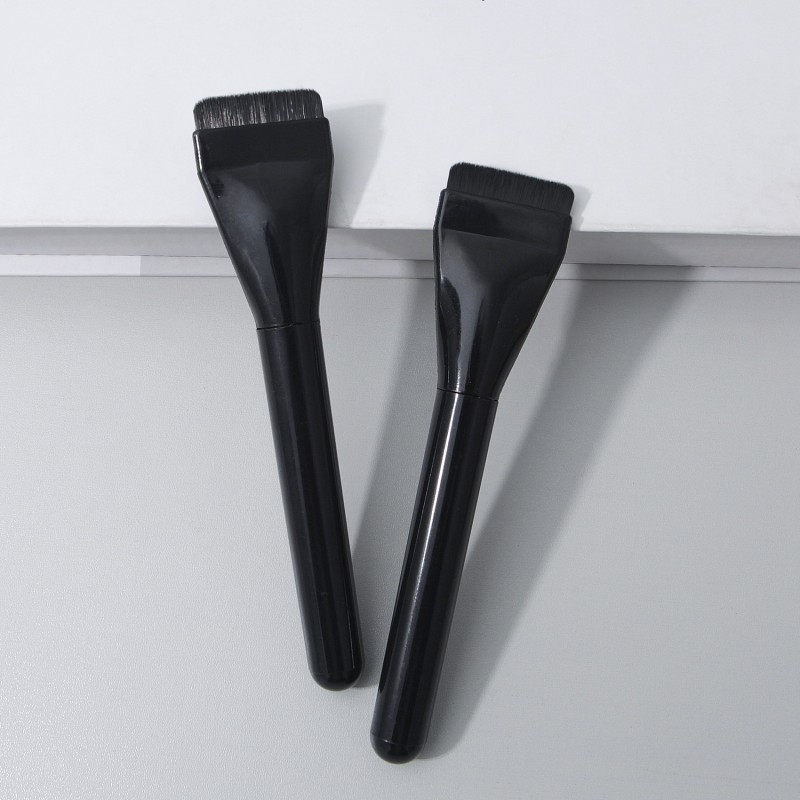 Flat Head Foundation Makeup Brush with Comfortable Handle for Face for Facial Mask Application