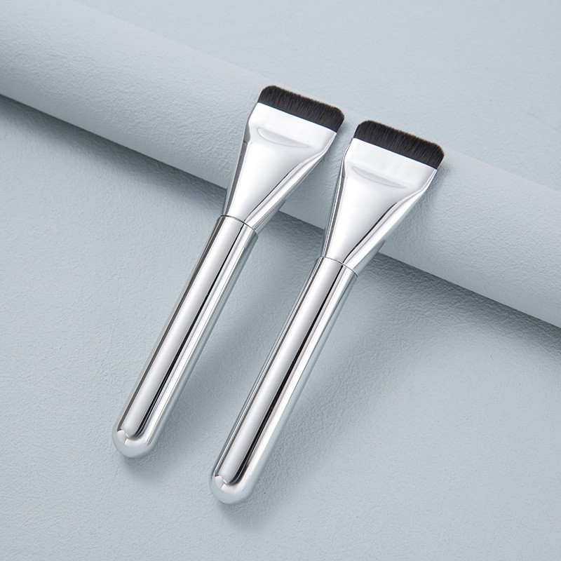 Flat Head Foundation Makeup Brush with Comfortable Handle for Face for Facial Mask Application