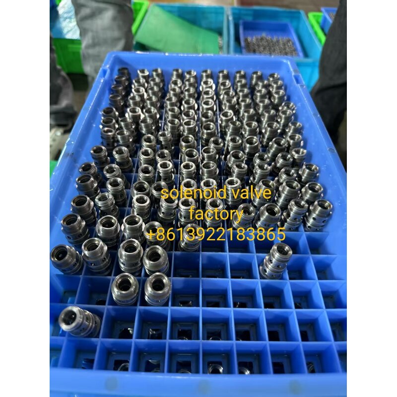 Hydraulic Solenoid Valve Manufacturer - OEM/ODM Custom Hydraulic Solenoid Valve 702-21-57400 for PC200-7 Excavator