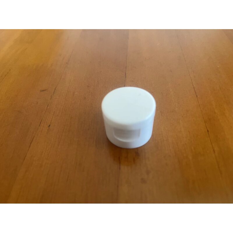 Ribbed Smooth Plastic Flip Top Cap Manufacturer - OEM/ODM Custom Ribbed Smooth Plastic Flip Top Cap for Cosmetic Bottles